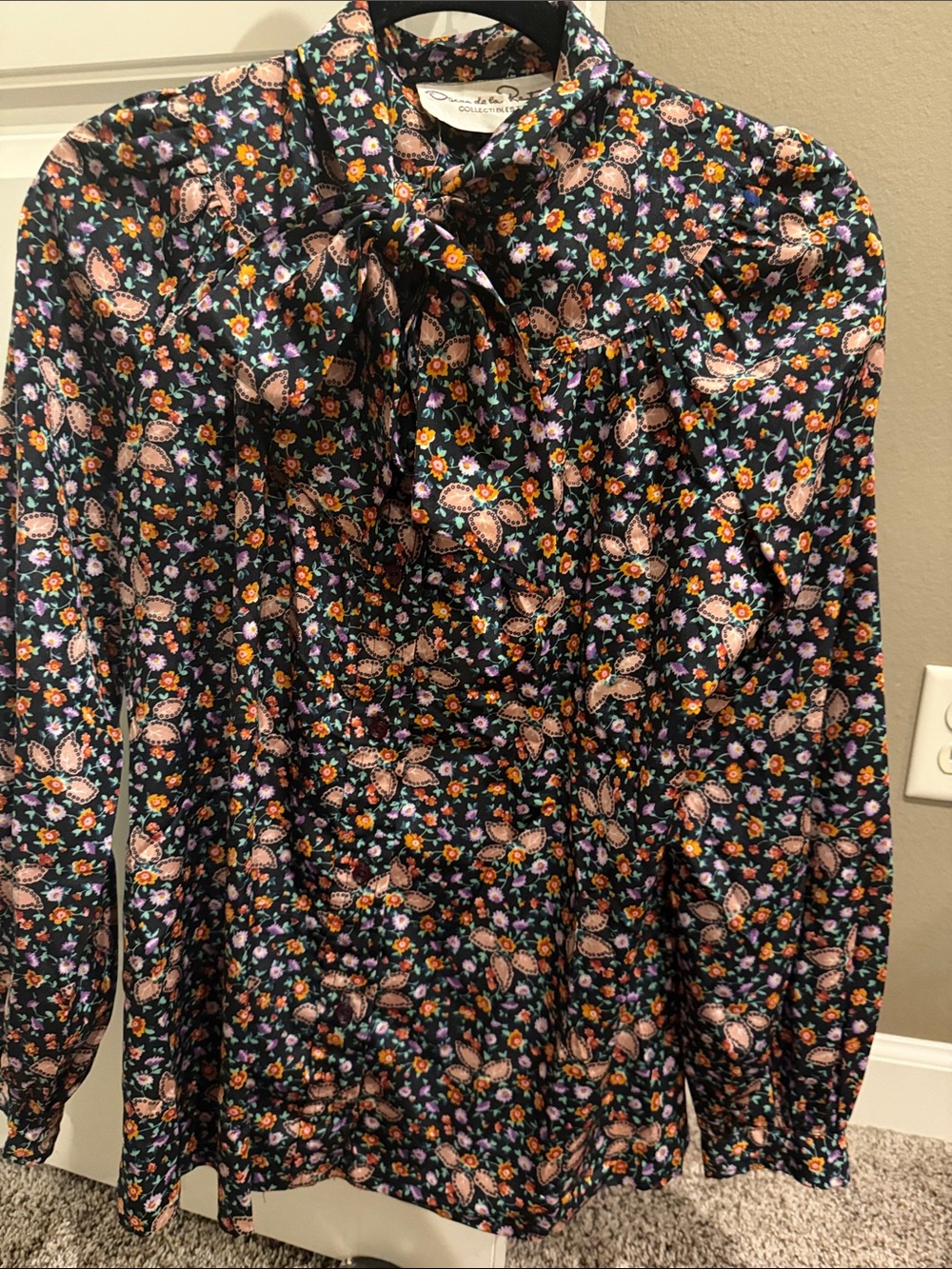 Oscar de la Renta Black Floral Paisley Tie-Neck Blouse- Vintage